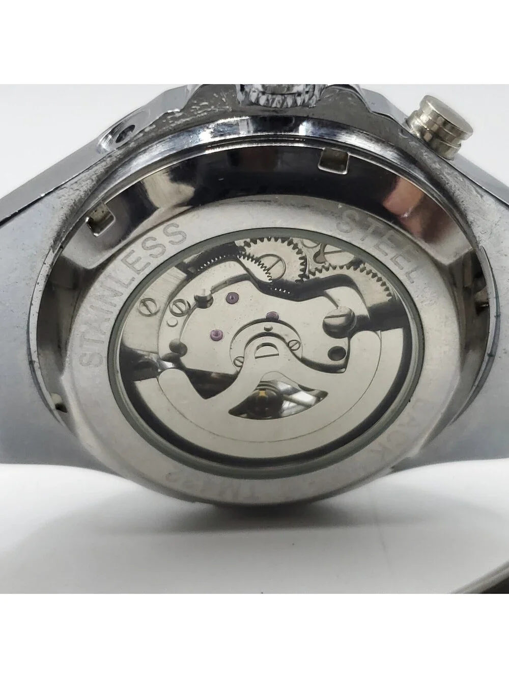 Winner pushers watch